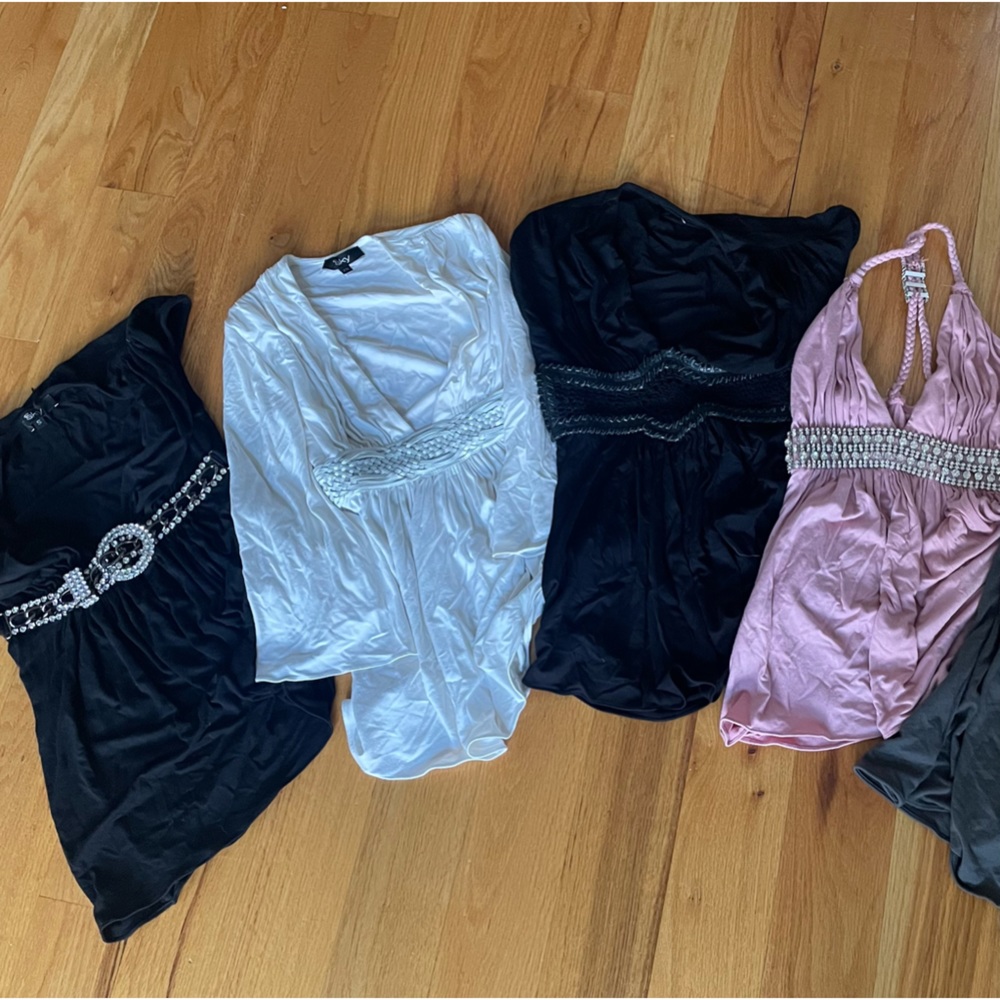 Sky tops lot of 4